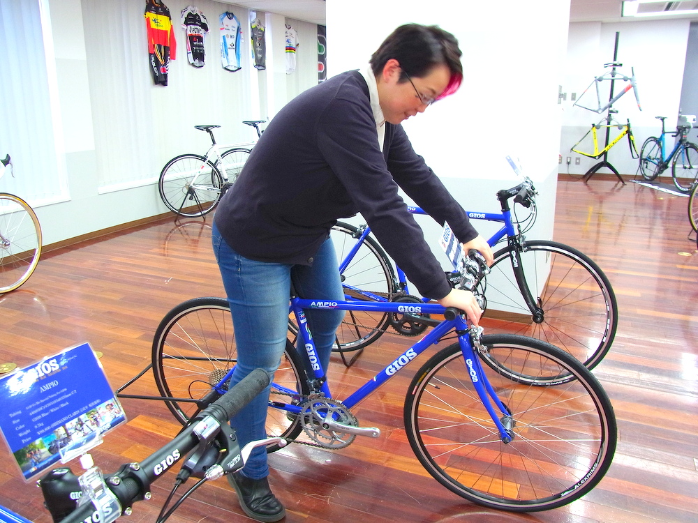 155cm以下さんでも乗れる自転車はこれだ Gios編 Giosのクロスバイクが150cmからokに 滋賀 彦根 自転車の楽しみと仲間がみつかる 趣味人専門自転車店 侍サイクル
