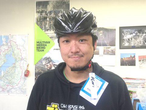 キノコ頭にサヨナラ 日本人向け スッキリヘルメット 滋賀 彦根 自転車の楽しみと仲間がみつかる 趣味人専門自転車店 侍サイクル